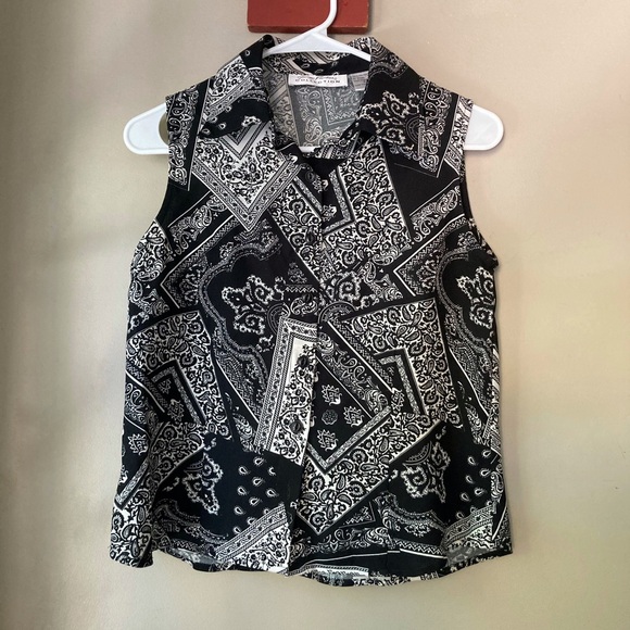 Vintage Giorgio Fiozlini Black & White Bandana Print Collared Tank Top S - Picture 3 of 6